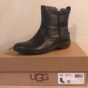 Ugg Neevah black leather booties NWT